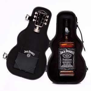 Jack Daniel’s Tennessee Whisky Guitar Case Gift Pack 70cl