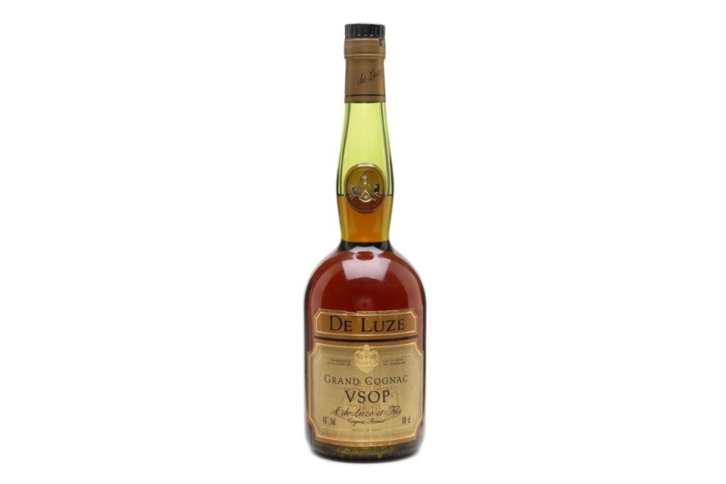 De Luze VSOP Grand Cognac 70cl 40% ABV De Luze VSOP Grand Cognac 70cl 40% ABV