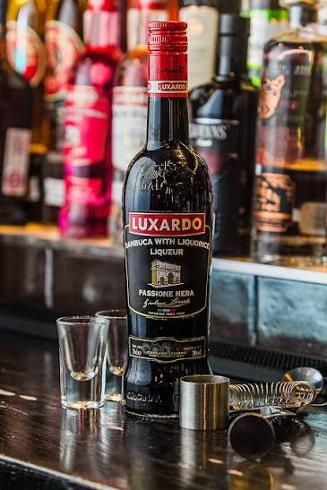 Luxardo Passione Nera Sambuca Liquorice Liqueur 70cl 38% ABV