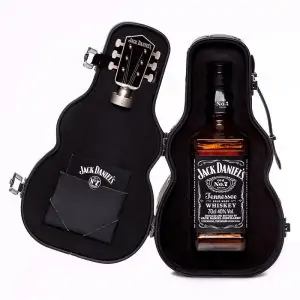 Jack Daniel's Tennessee Whisky Guitar Case Gift Pack 70cl